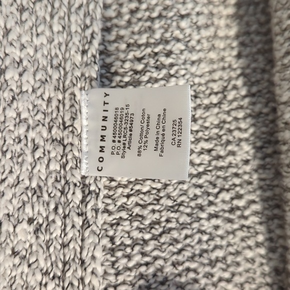 COMMUNITY Knit Sleeveless Cape Sweater - Picture 6 of 7